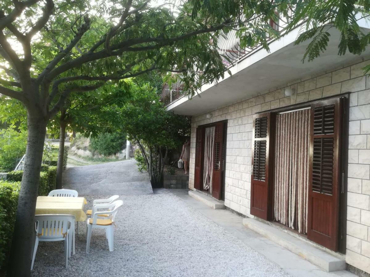 Apartmani Ujdur Omiš Eksteriør billede