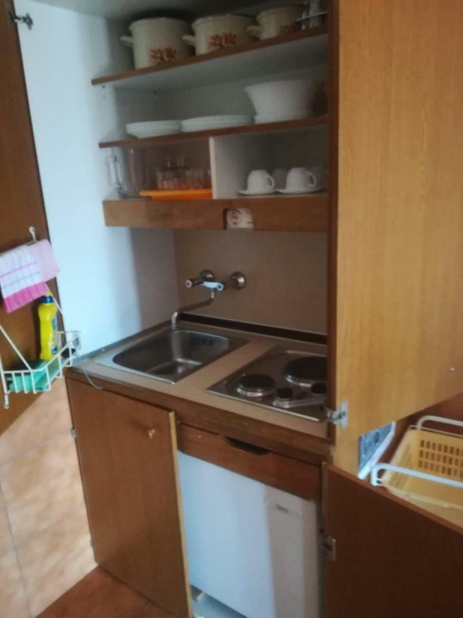 Apartmani Ujdur Omiš Eksteriør billede
