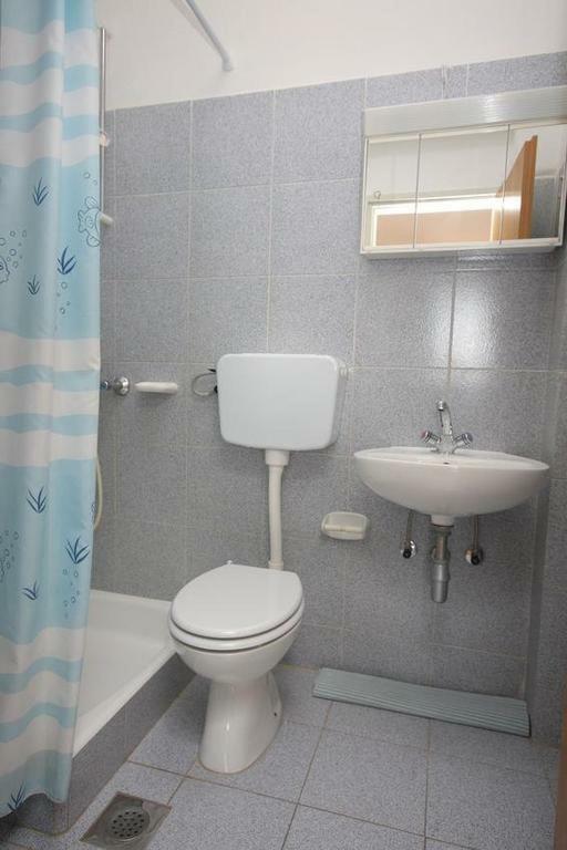 Apartmani Ujdur Omiš Eksteriør billede